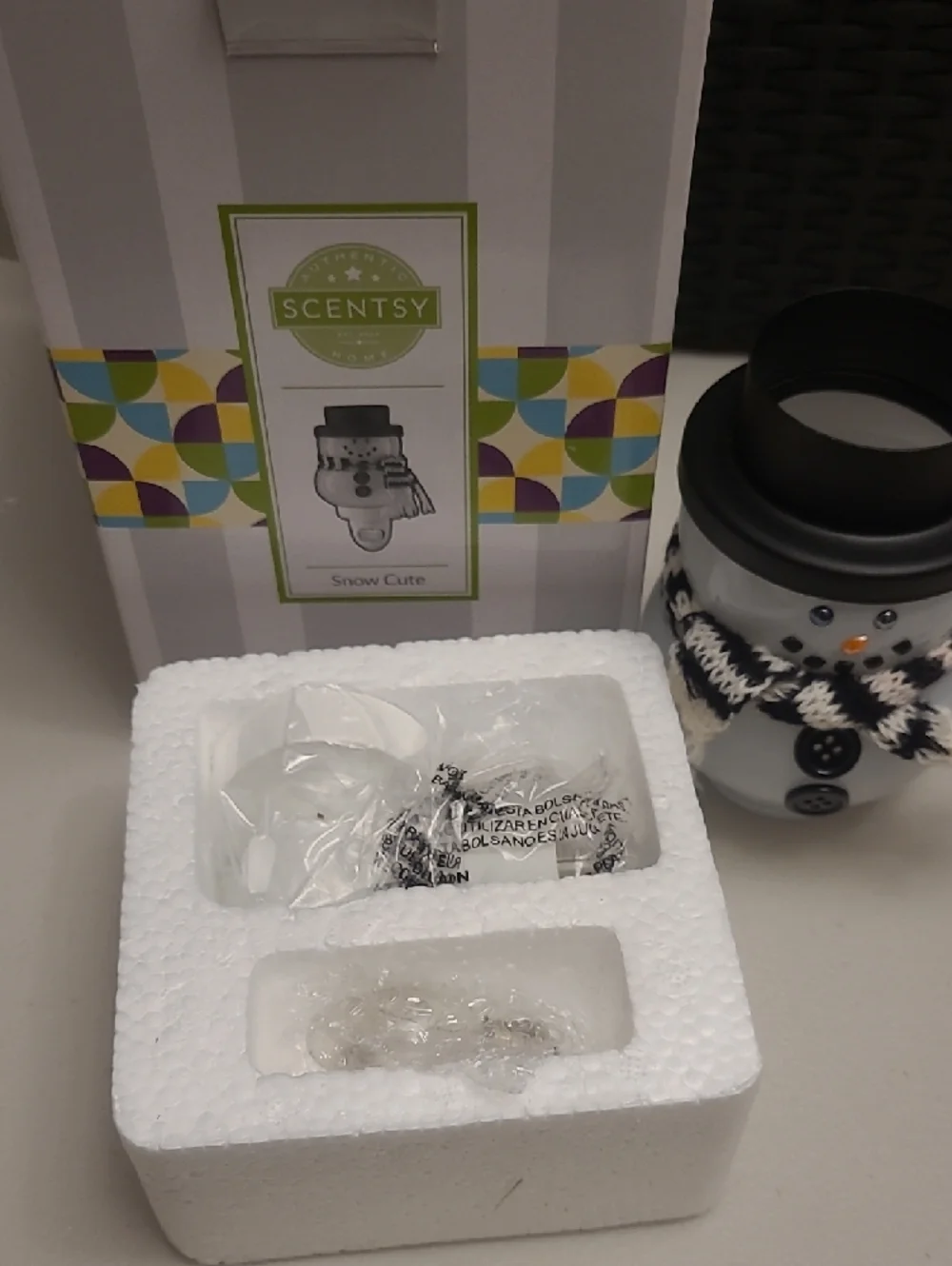 Scentsy Snow Cute Mini Warmer In Box
